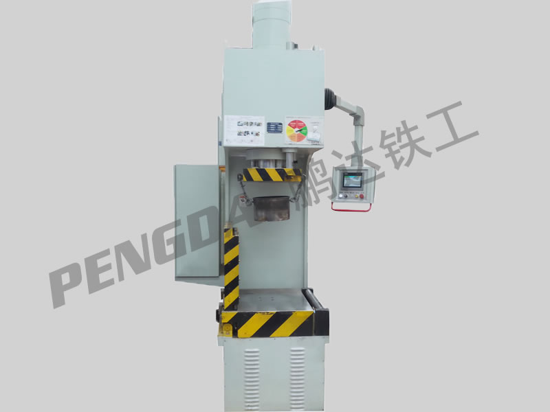 電機(jī)定子翻轉(zhuǎn)臺(tái)壓機(jī)